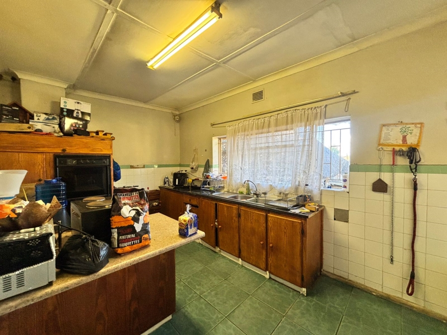 6 Bedroom Property for Sale in Songloed North West